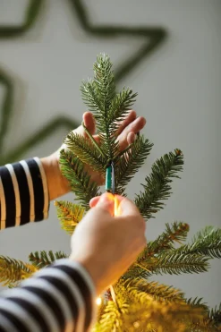 672 LED light garland on silver wire, int./ext., warm white, 7′