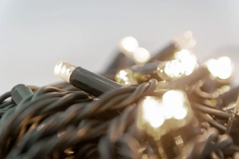 100 Outdoor White Twinkle LED Lights, 52,5′