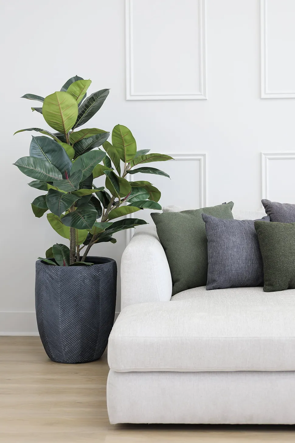 Anthracite oval planter