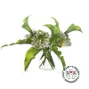 Arrangement de lys verts artificiels en vase