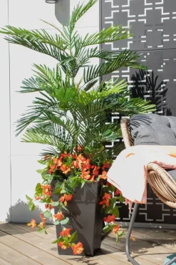 Arrangement floral palmier et fleurs orange, 5,5′