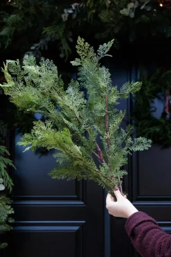 Artificial cedar spray, 39