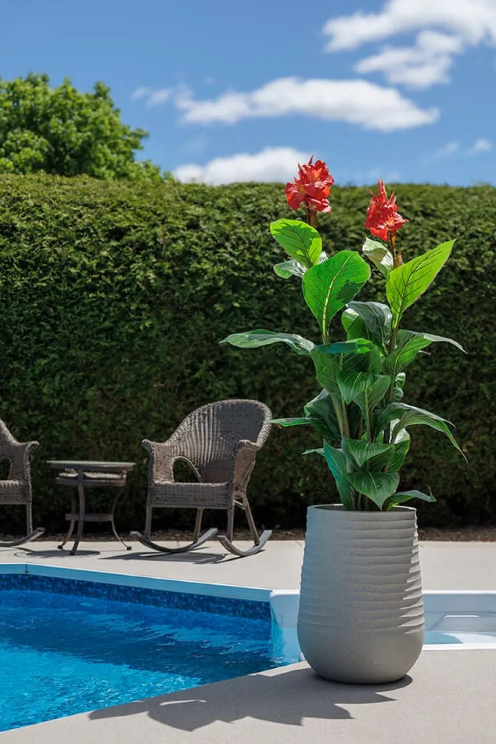 Artificial red outdoor canna in a grey terrazzo beige pot, 62"