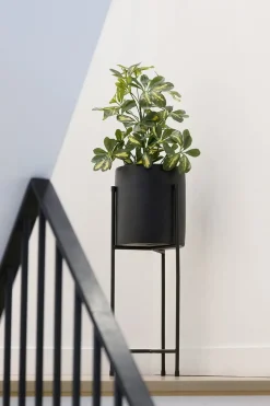 Black metal plant stand