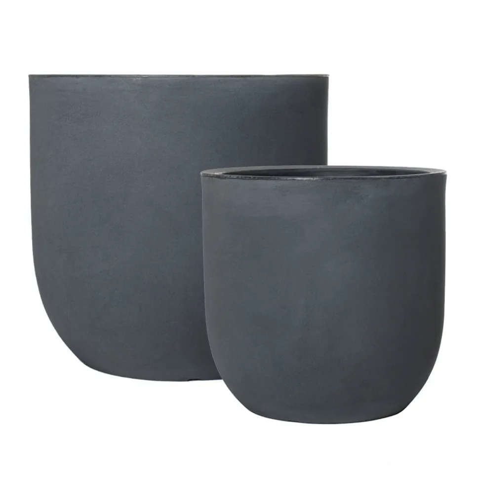 Black plastic outdoor plant pot