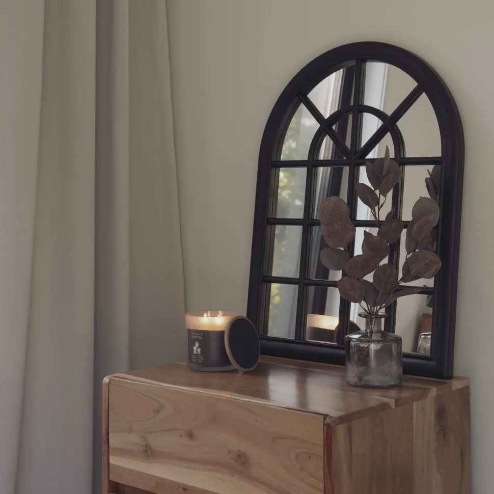 Black window mirror, 24 x 17,5″