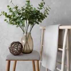 Branche d’eucalyptus vert pâle artificiel, 24″