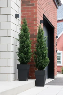 Cèdre artificiel extérieur en pot, 68″