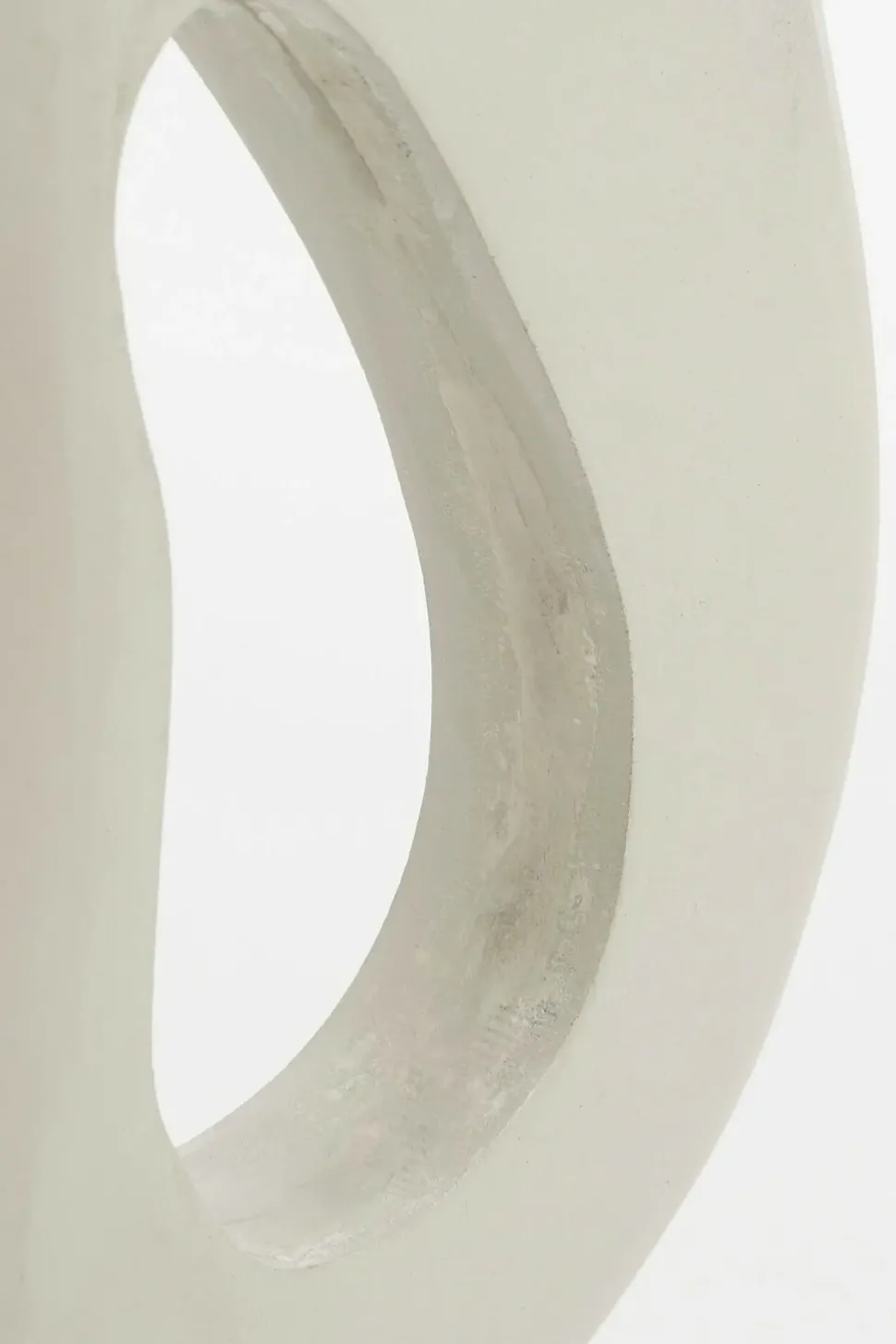 Cream abstract decoration in 100% FSC-certified wood, 13"