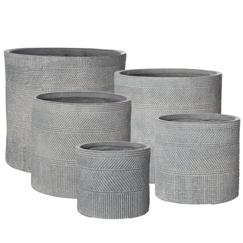 Dark grey aztec pot