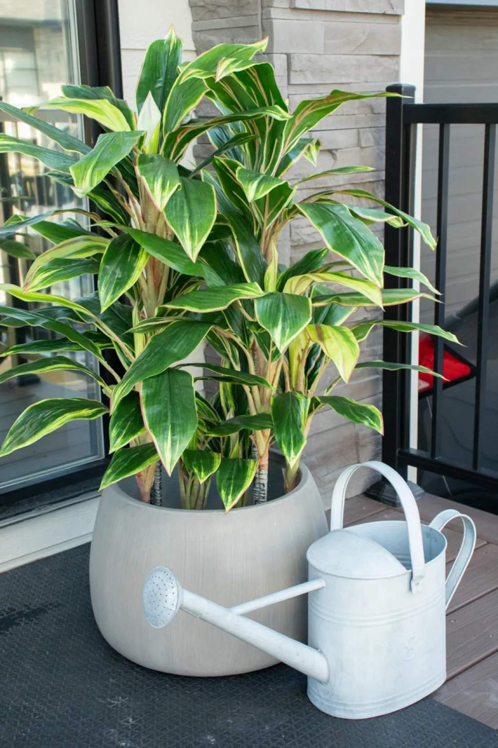 Dracaena artificial outdoor plant, 40″