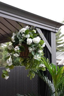 Exterior white geranium hanging bush, 35″