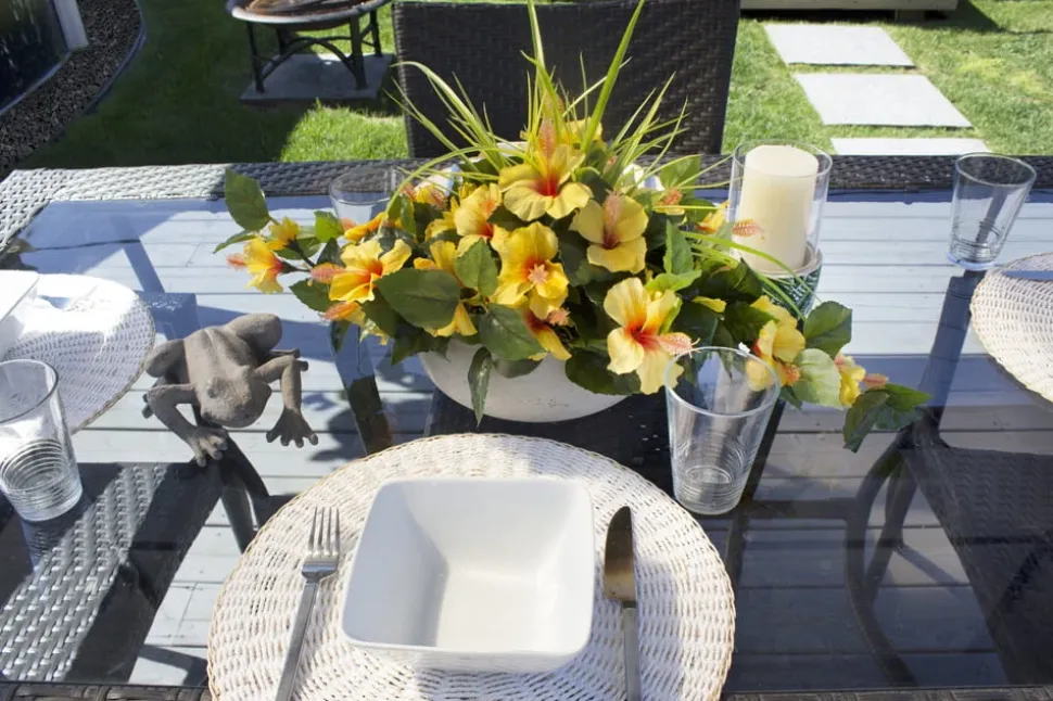 Exterior yellow hibiscus hanging bush 35″