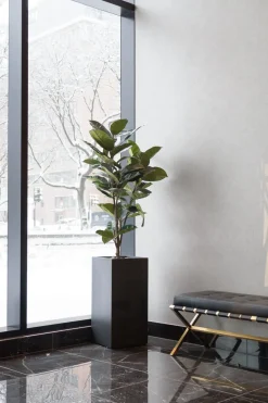 Fiber clay black planter