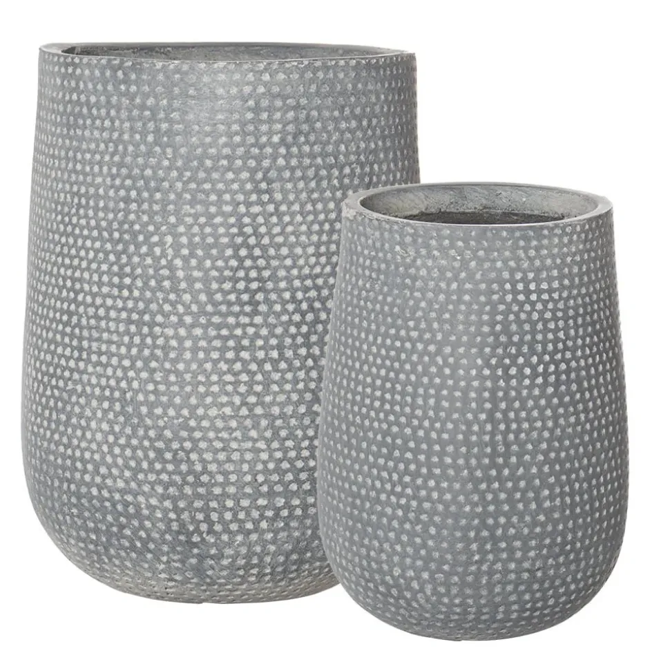 Grey embossed pot