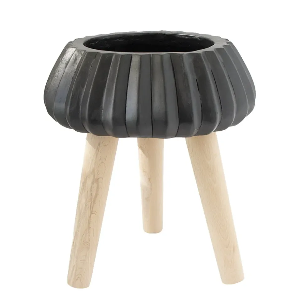 Low black standing planter, 12 x 10"