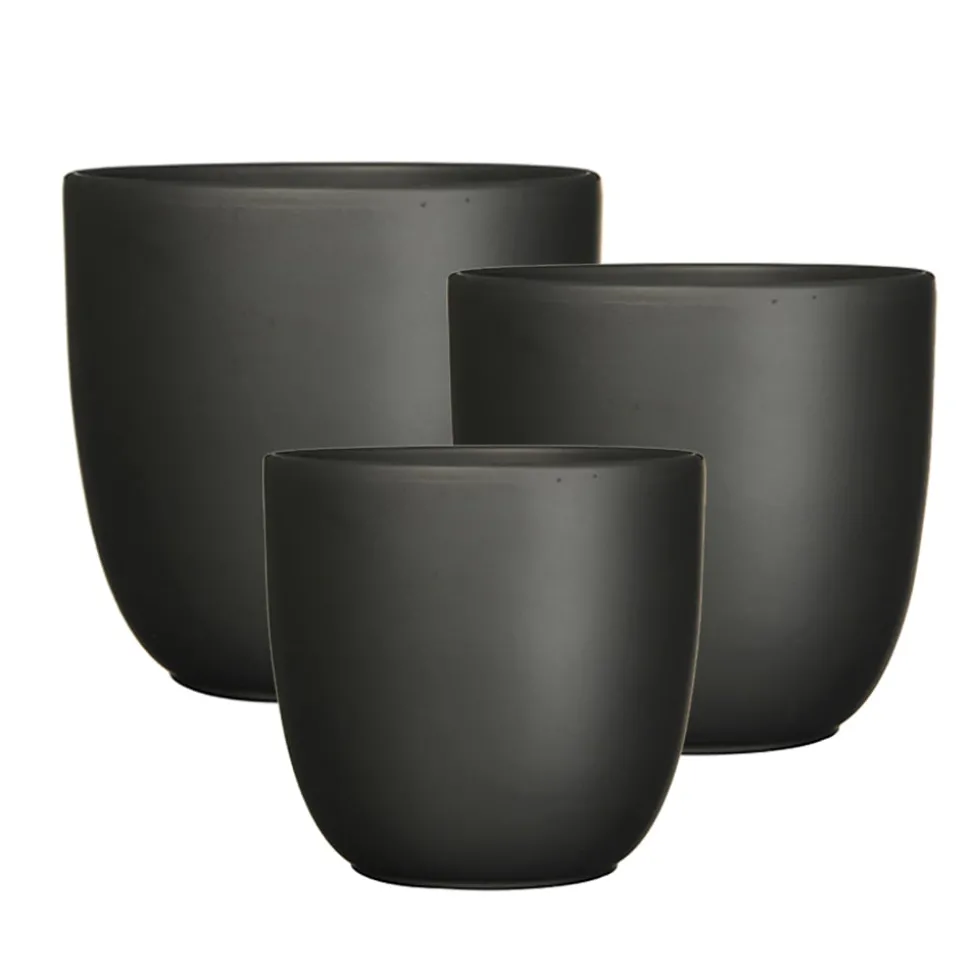Matte black ceramic plant pot
