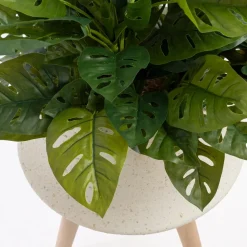 Monstera artificiel en pot terrazzo sur pied, 37 x 20″