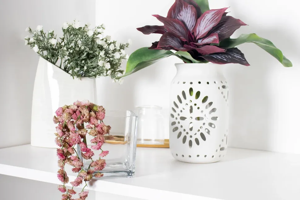 Plant d’hosta bourgogne artificiel, 7″