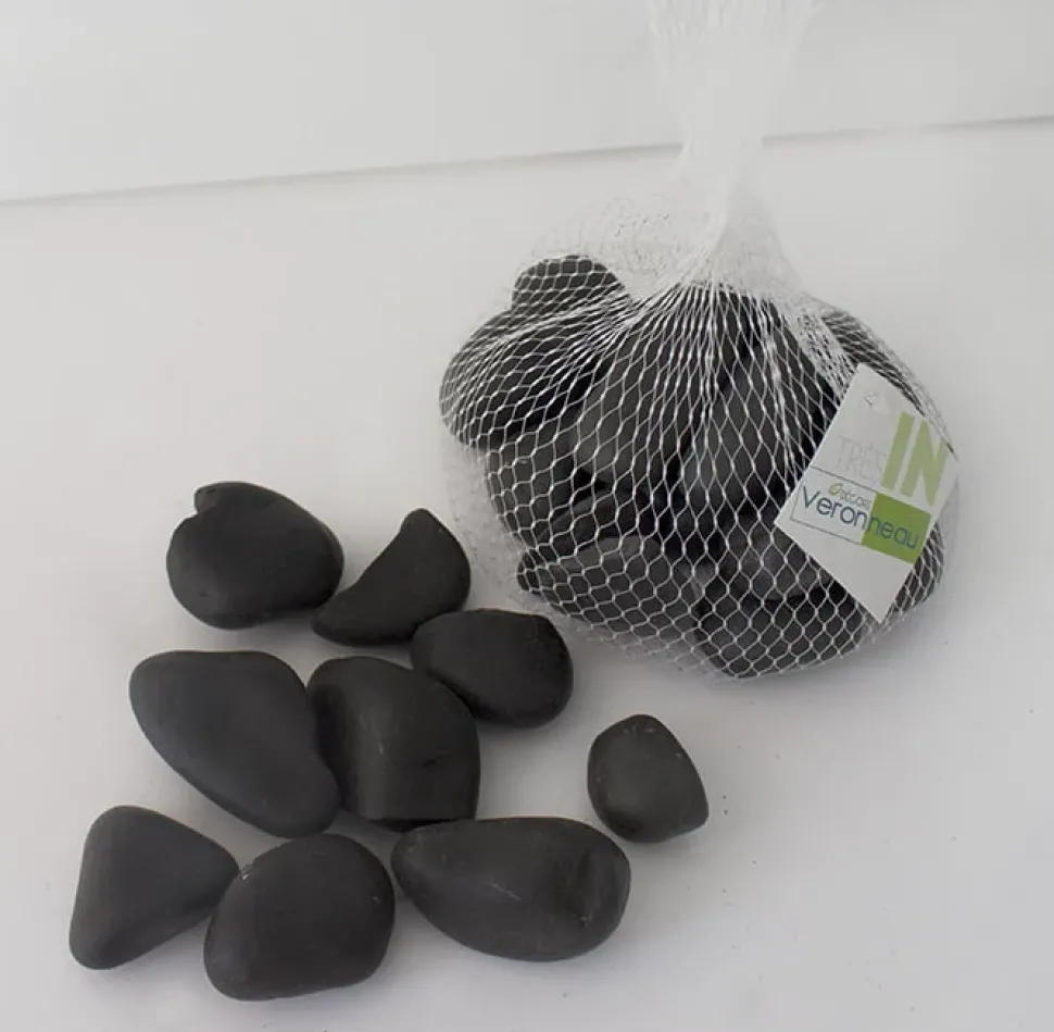 Polished black pebbles 20-40mm, 1kg