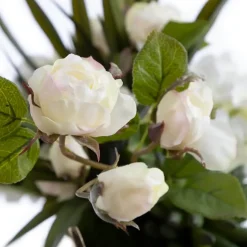 Rose and hydrangea centerpiece