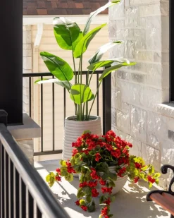 Round beige recycled polypropylene planter with grey terrazzo finish