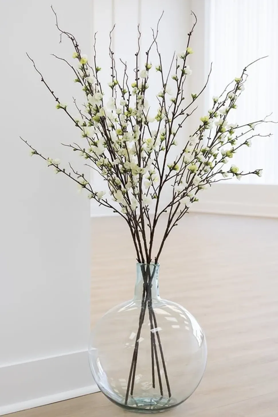 Round recycled glass bottle vase