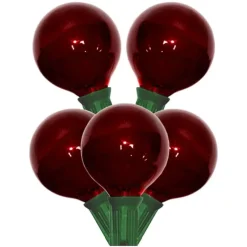 Set of 15 satin red G50 outdoor lights on green wire, 10′