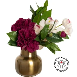 Small burgundy flower arrangement
