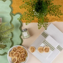 Small Willow & Sage candle, 4,3 oz