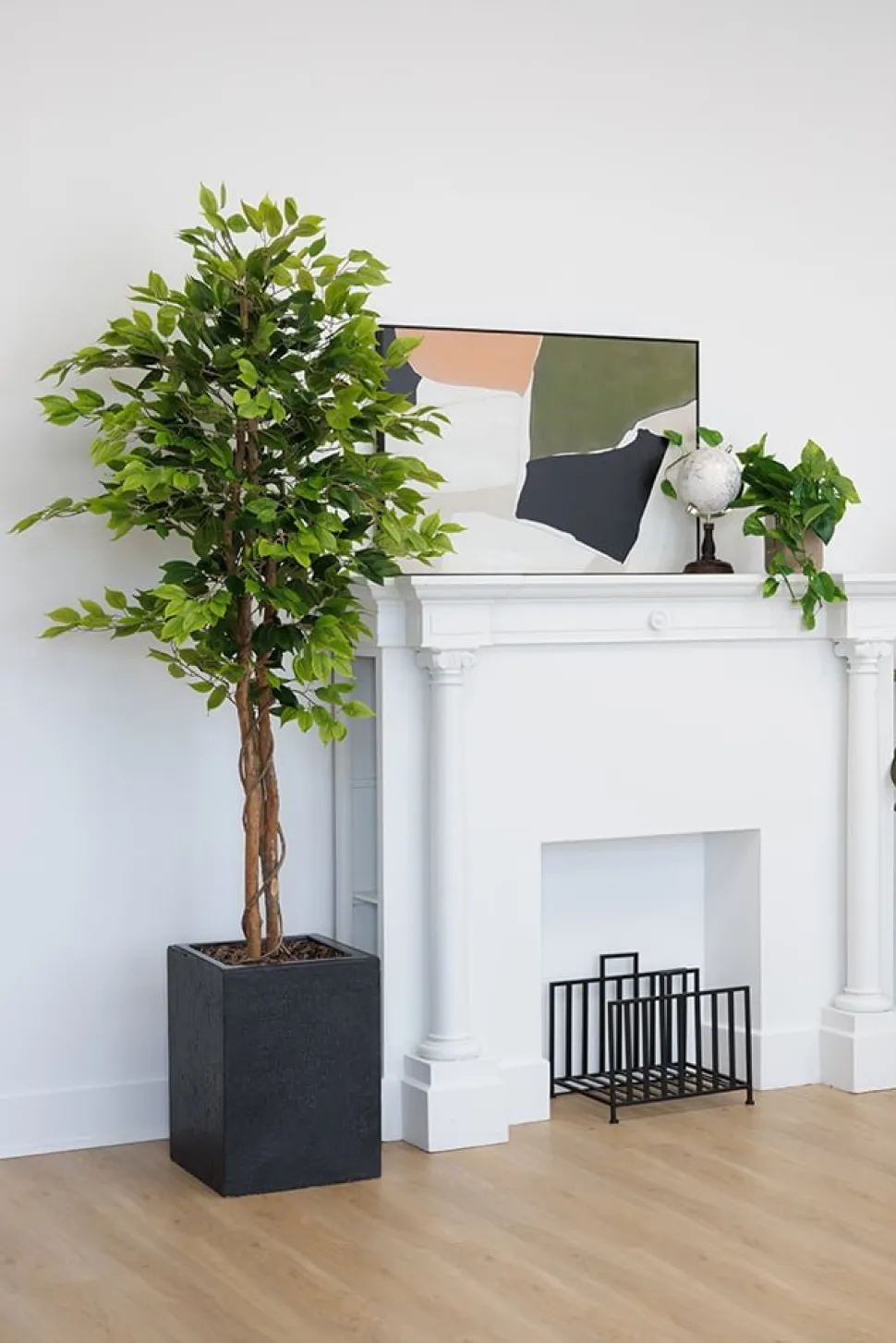 Textured black square planter