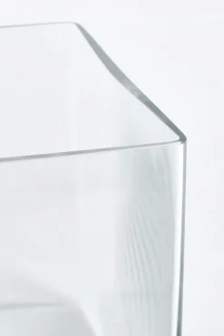 Vase carré en verre fait main, 8 x 8″