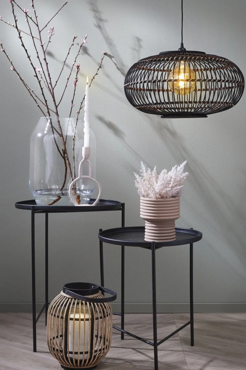 Vase décoratif en verre transparent