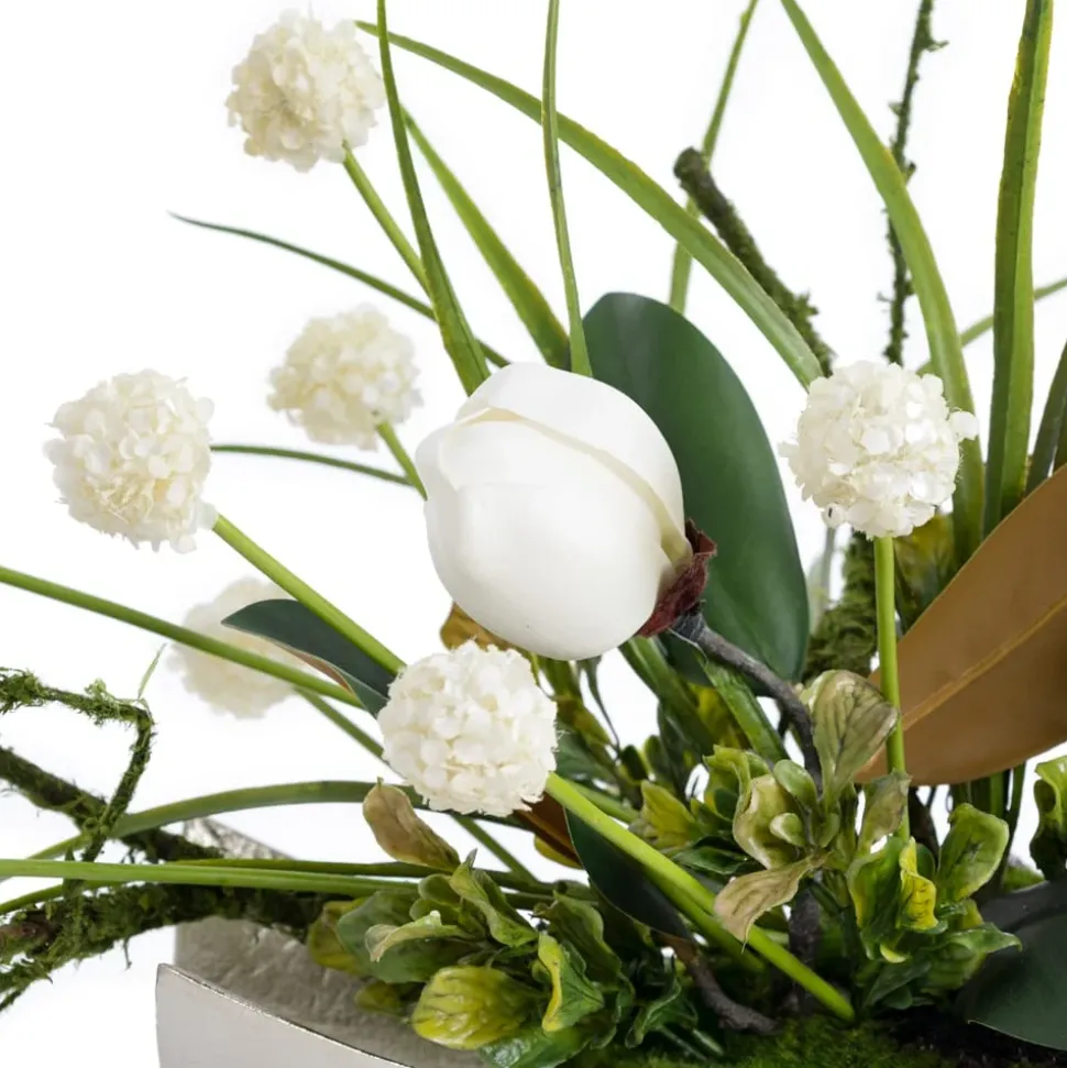 White allium and magnolia centerpiece