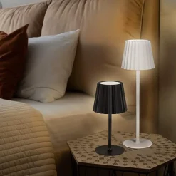 White cordless dimmable LED table lamp, 15"