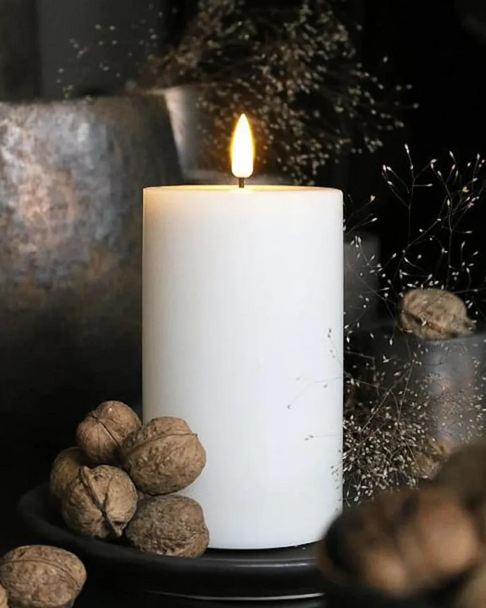 White wax LED candle, 8 x 4"